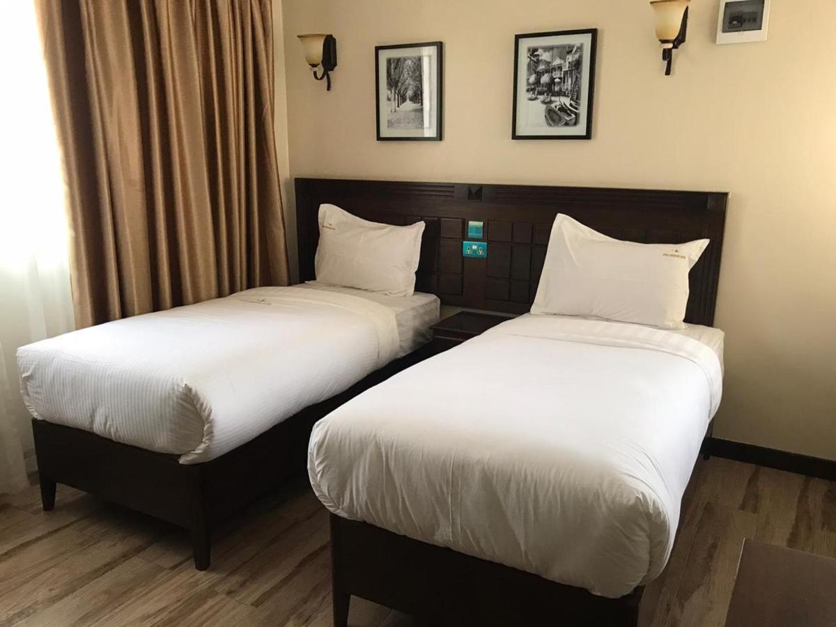 Hemak Suites Nairobi Ngoại thất bức ảnh