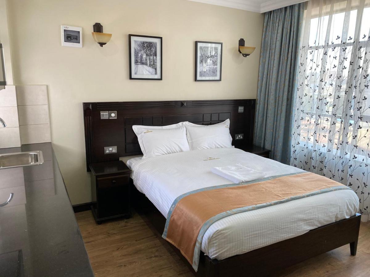 Hemak Suites Nairobi Ngoại thất bức ảnh
