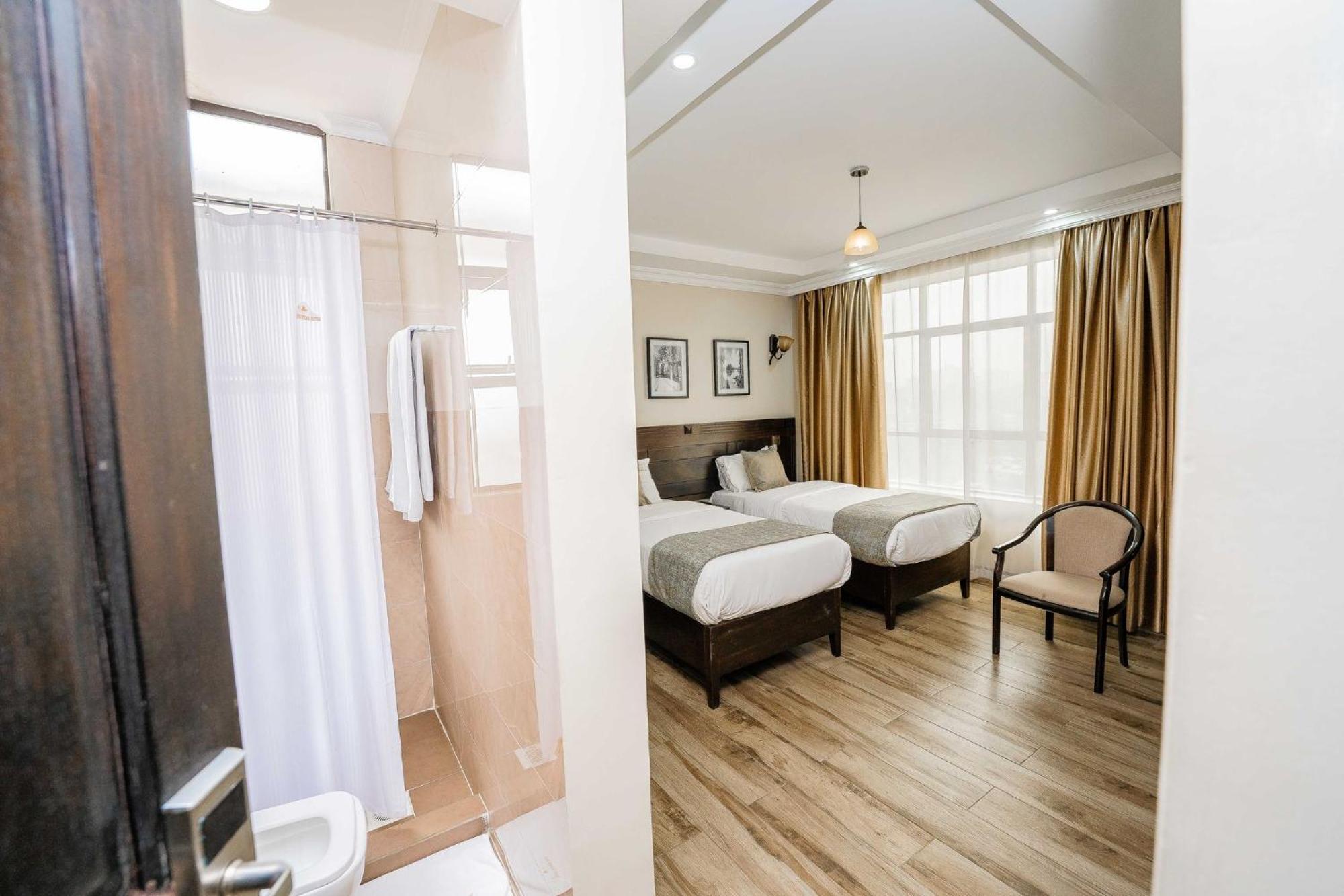 Hemak Suites Nairobi Ngoại thất bức ảnh