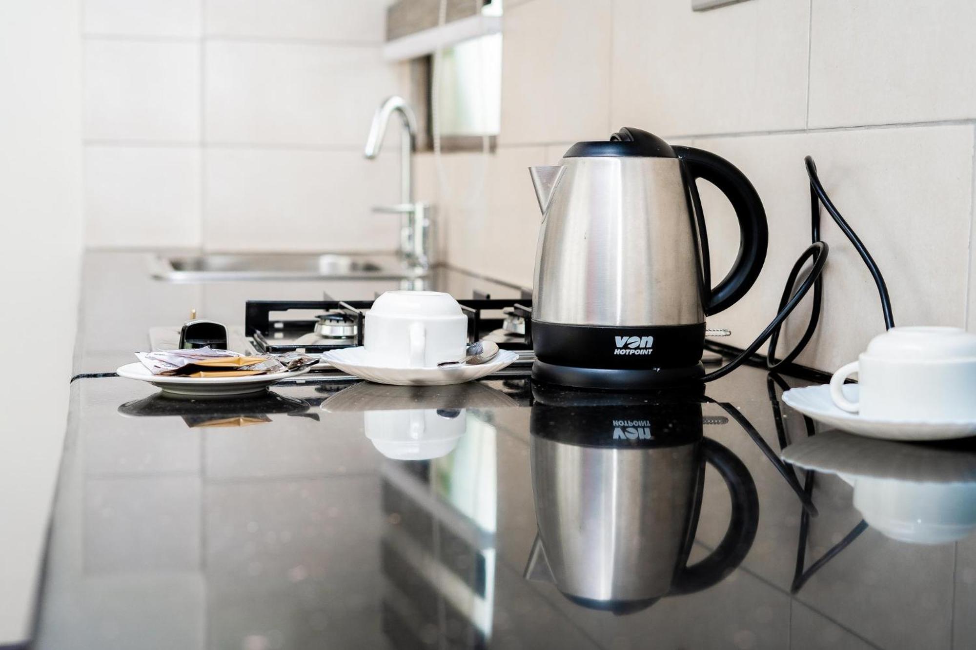 Hemak Suites Nairobi Ngoại thất bức ảnh