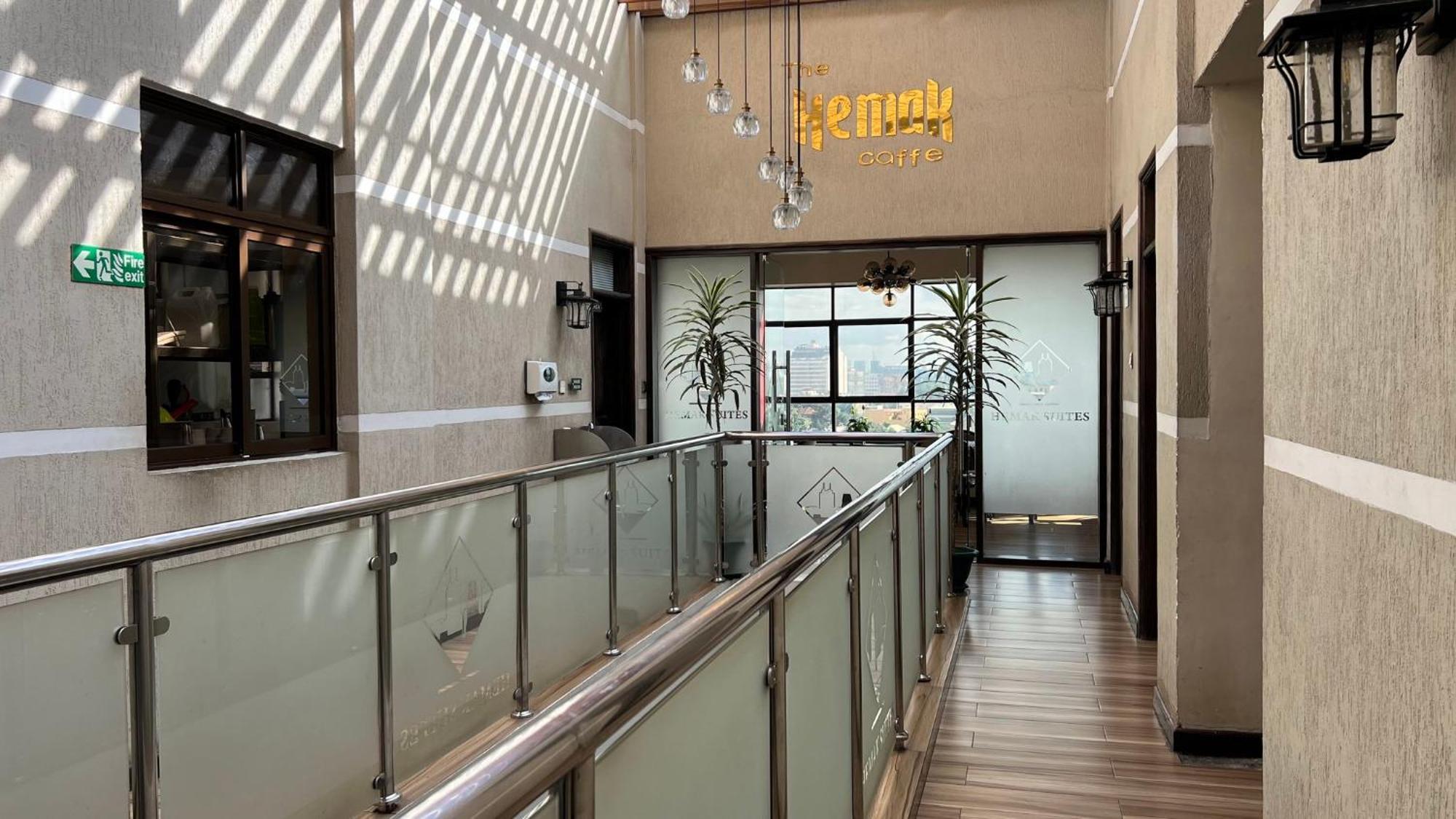 Hemak Suites Nairobi Ngoại thất bức ảnh
