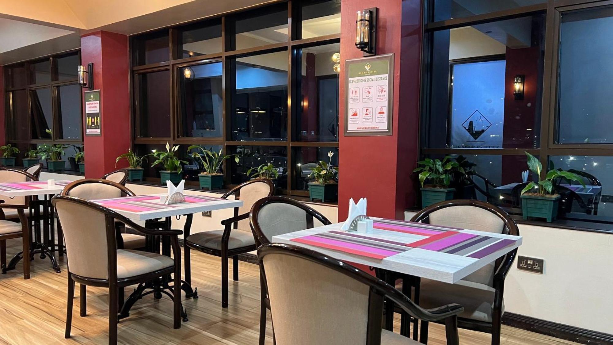 Hemak Suites Nairobi Ngoại thất bức ảnh