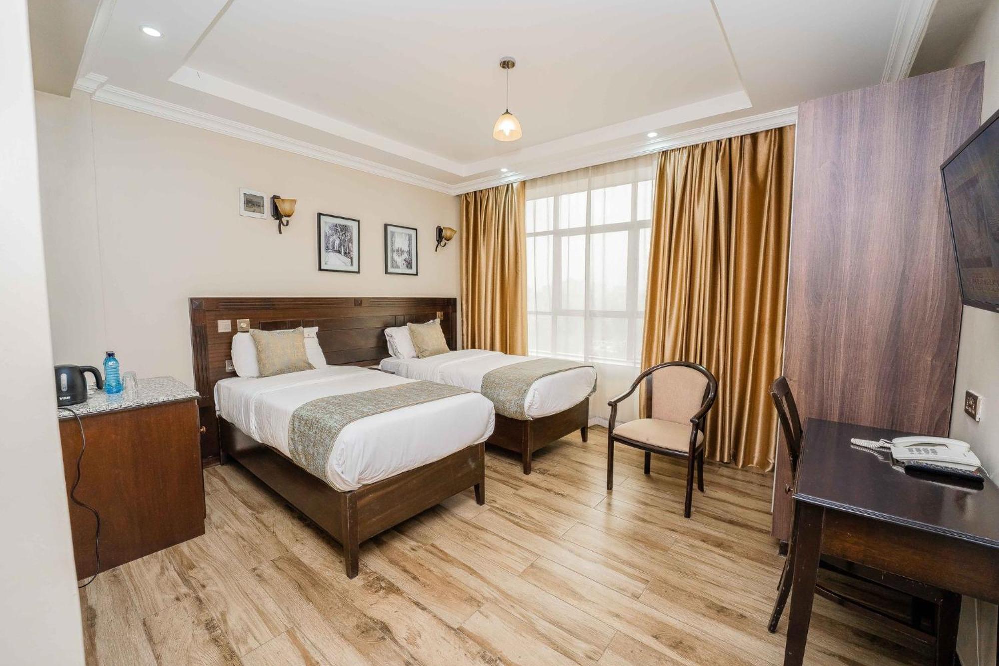 Hemak Suites Nairobi Ngoại thất bức ảnh